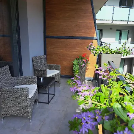 Taban Halifax Apartment - City Center & Free Parking Nitra Exterior photo