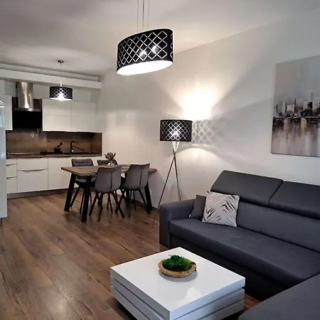 Taban Halifax Apartment - City Center & Free Parking Nitra Exterior photo